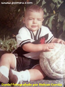 Daniel escolheu a camisa branca