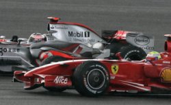 Alonso atropelou Massa