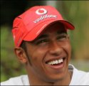 Lewis Hamilton piloto de Fórmula-1 tão bom quanto Schumacher e Senna ;-)