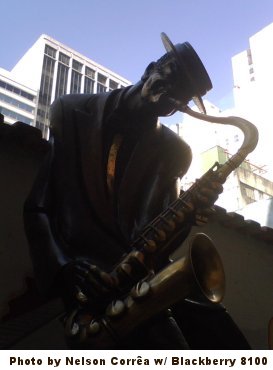 Estátua de Pixinguinha na Travessa do Ouvidor - Rio de Janeiro